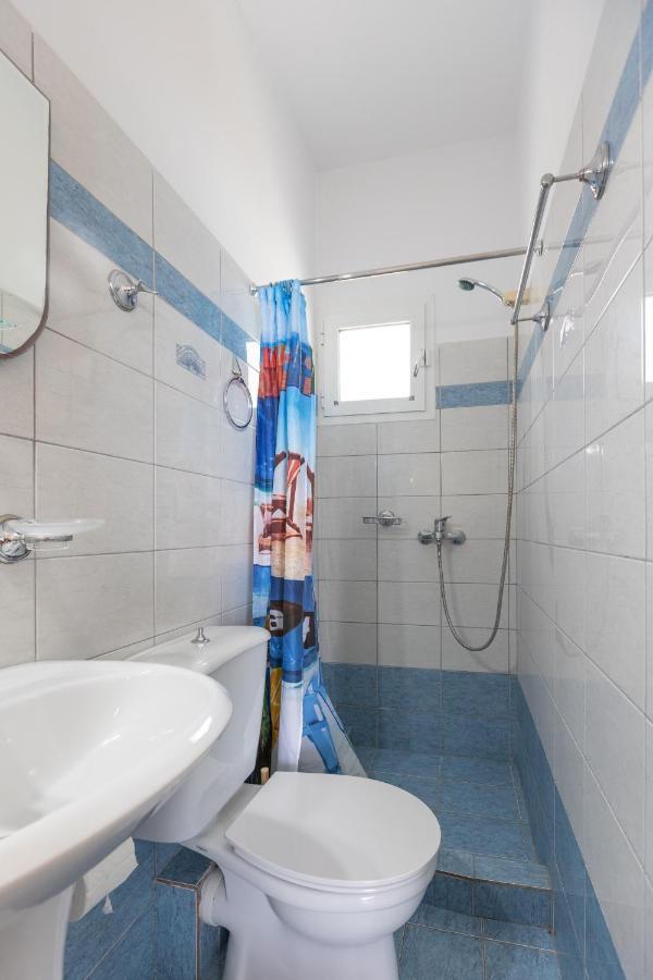 Fársa Alicia Studios מראה חיצוני תמונה