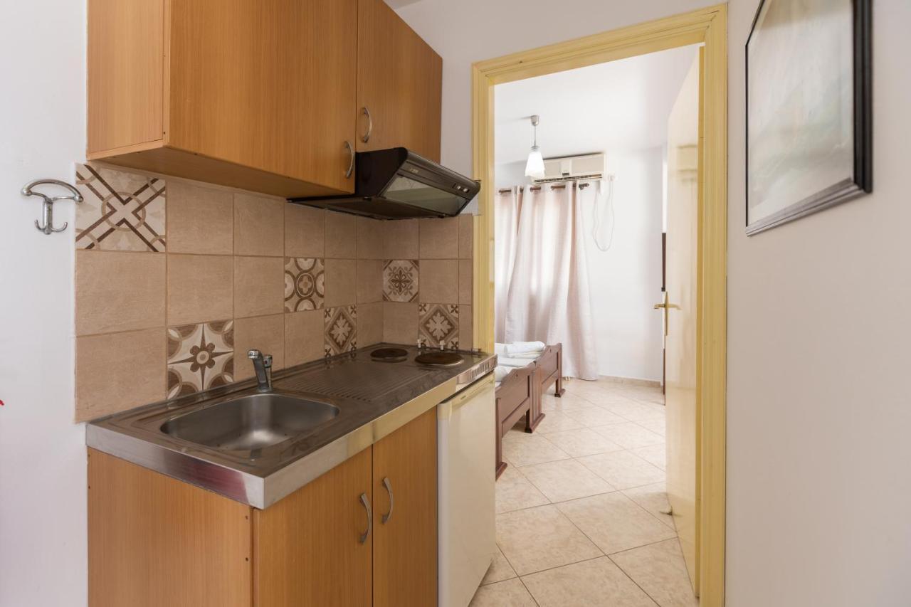 Fársa Alicia Studios מראה חיצוני תמונה