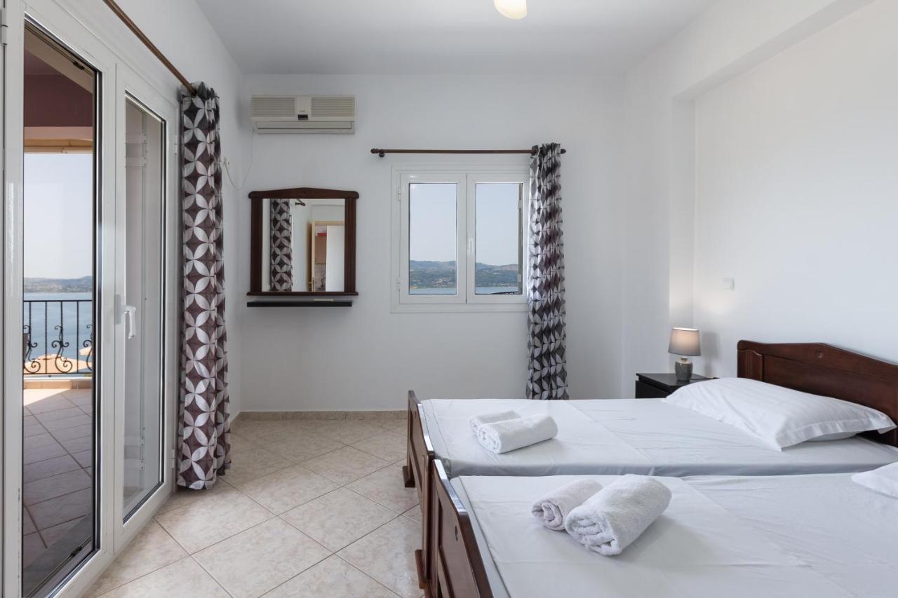 Fársa Alicia Studios מראה חיצוני תמונה