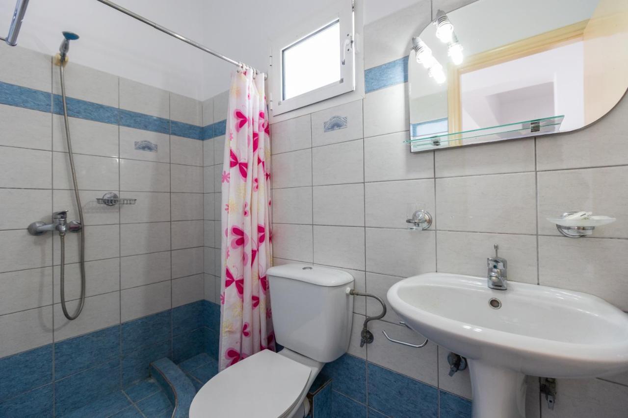 Fársa Alicia Studios מראה חיצוני תמונה