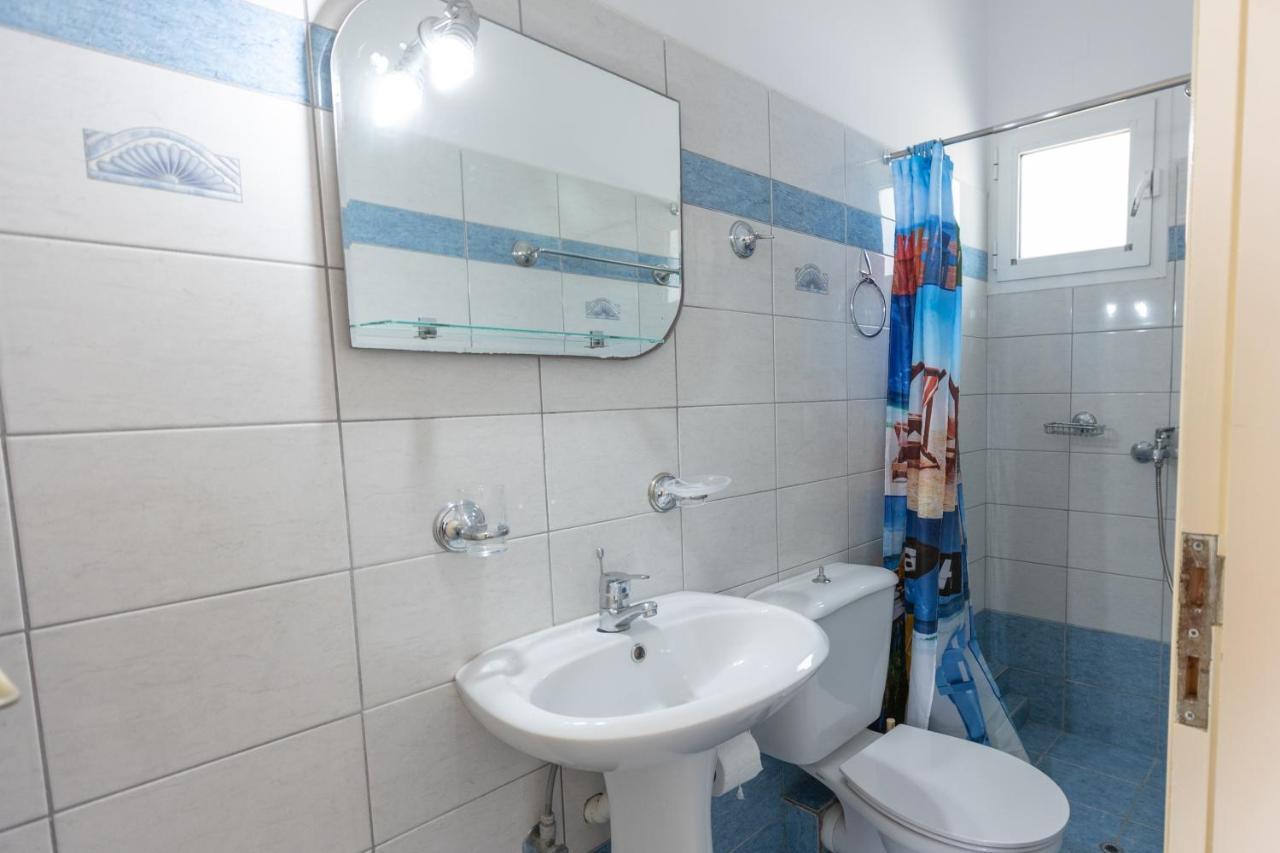 Fársa Alicia Studios מראה חיצוני תמונה